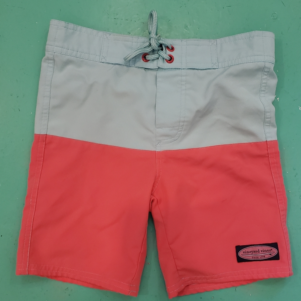 Vineyard vines swim